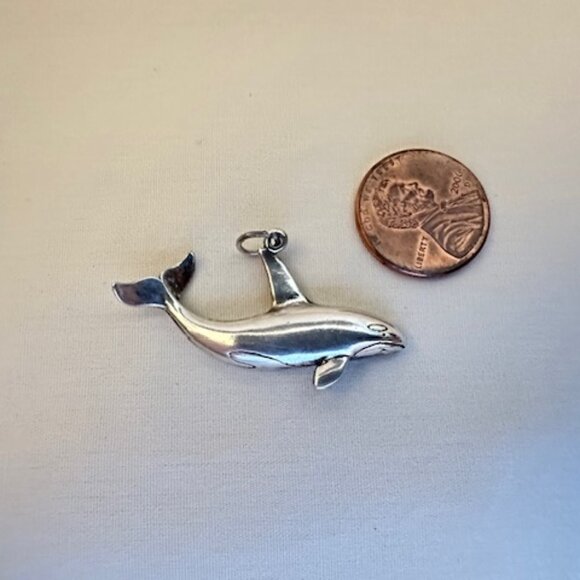Sterling Silver Orca Necklace Pendant - Picture 5 of 5